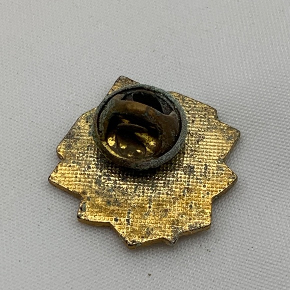 Vintage 2002 NY Yankees Old Timers Day Reggie Jackson Lapel Pin - Picture 4 of 7